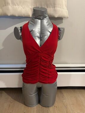 Suzy Shier Red V-Neck Ruched Camisole